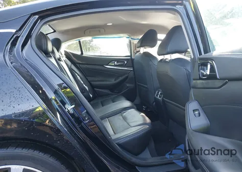 2020 Nissan Maxima Sv Xtronic Cvt from USA, damaged, VIN 1N4AA6CV7LC366123